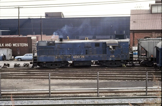 Norfolk & Western (NW) - H-16-44 - #135 - Original 35mm Slide
