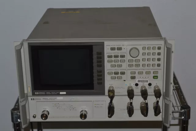 HP Agilent 8753C Network Analyzer & 85046A S-Parameter Test Set 300kHz   (AVV35)