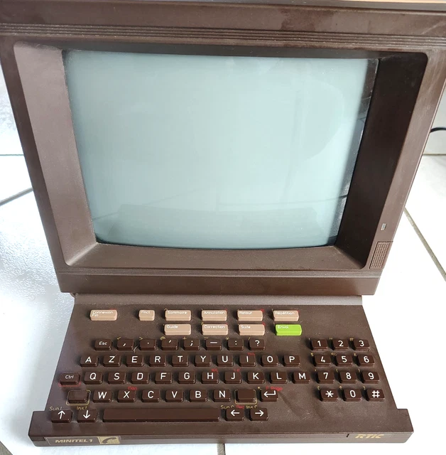 Minitel 9 NFZ 300 Modem PTT France 1985 - Vintage Informatique Collection