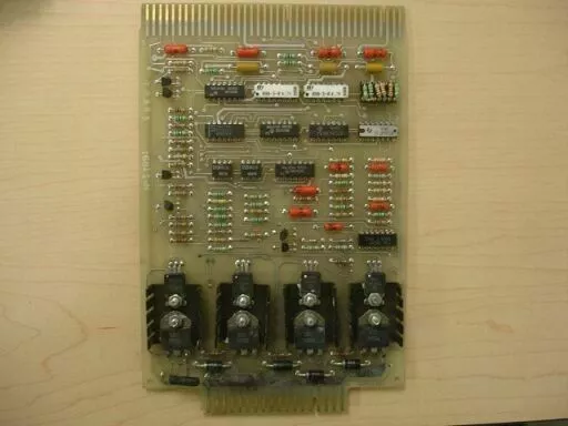Universal Instruments 16811000 Servo Amp Assembly