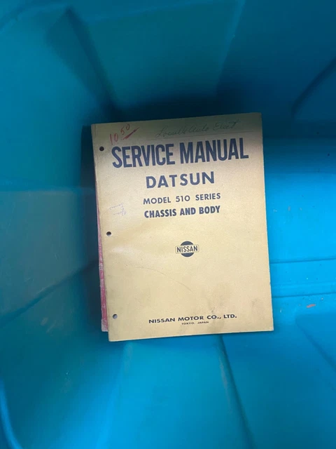DATSUN 510 Body Chassis SERVICE MANUAL vtg original Nissan TOKYO JAPAN