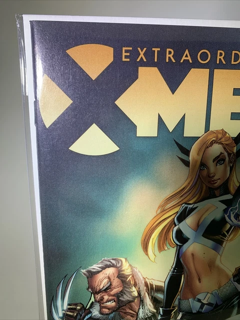 Extraordinary X-Men #1 J Scott Campbell Color Variant NM+ Wolverine! Exclusive 2