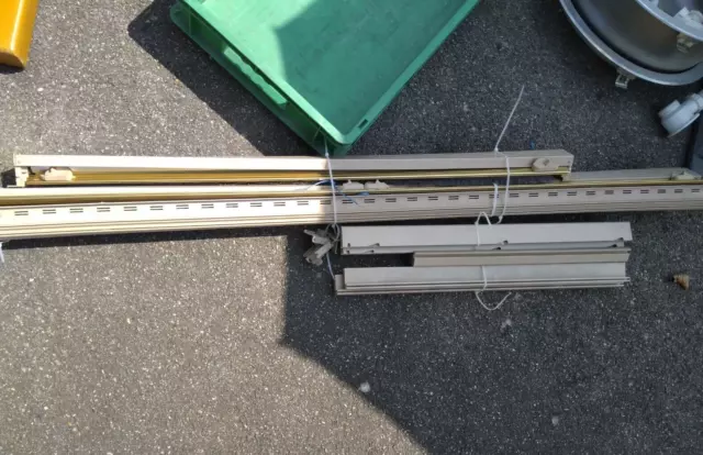 Wohnwagen Rollos 3 Stueck mit Halter