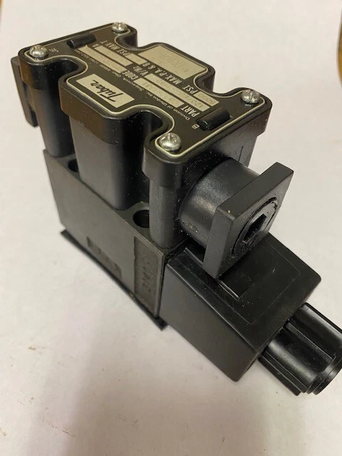 New Parker 0500-1331 Hydraulic Valve D1Vw020Bnyc70X4254 (Tubar 0500-1331)