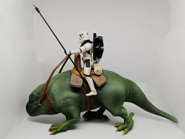 Star Wars Action Figure Dewback, completamente real + Hasbro Sandtrooper 15cm 6"