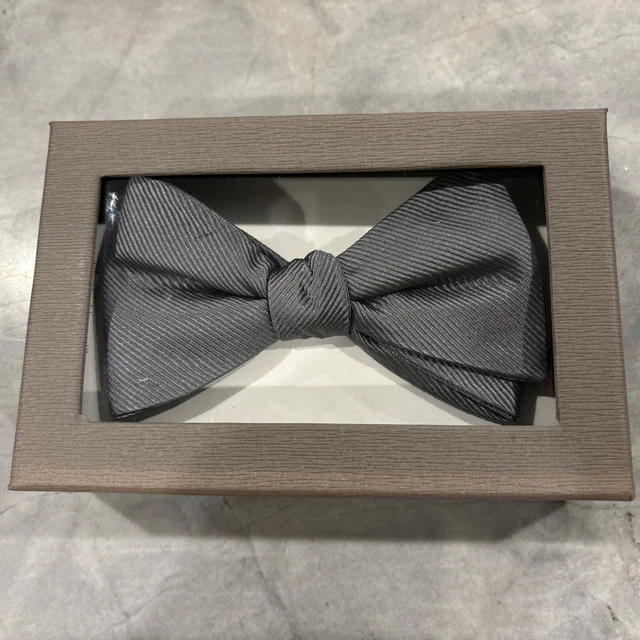 Jos. A. Bank Self  Formal Bow Tie - GRAY NEW In Box 100% Silk MSRP $59.50