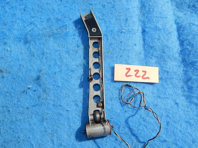 Seeburg 220 222 Mechanism Pickup Arm & Roller Assembly # 249726