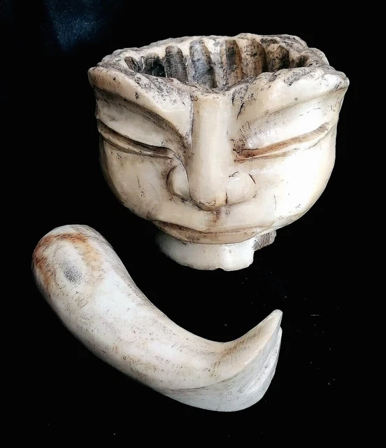 RARE ANTIQUE ANTHROPOMORPHIC STONE MORTAR WITH PESTLE. HMONG CULTURE. 19th SEC. £471.71