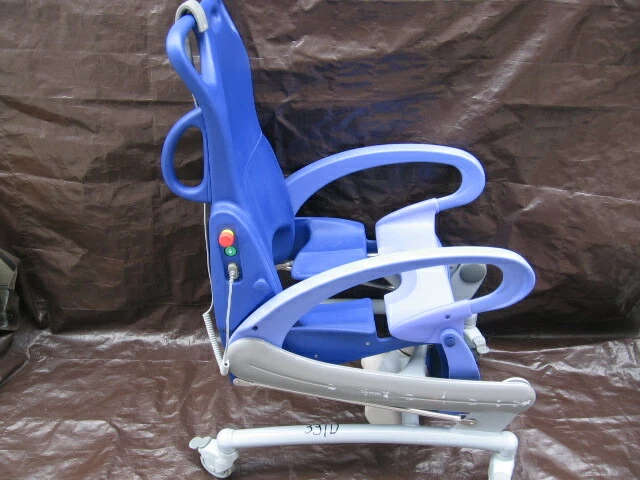 Arjo Huntleigh Carendo Shower Chair BIB2003-01