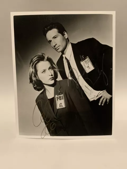 GILLIAN ANDERSON and DAVID DUCHOVNY Signed Autographed THE X FILES Photo