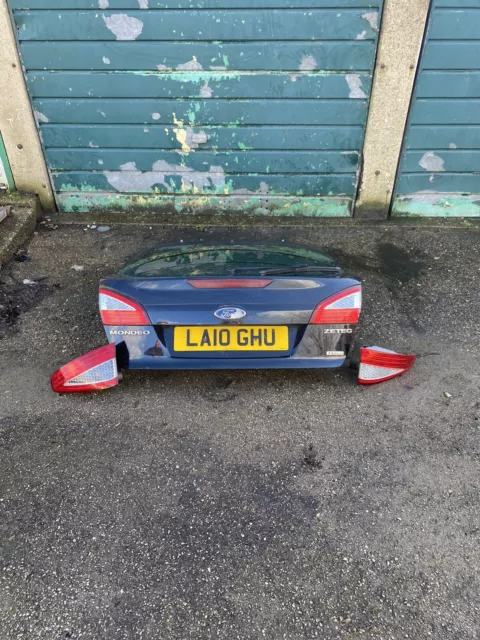 2010 ford mondeo, boot, bonnet, front and back lights all in black, vgc, £145