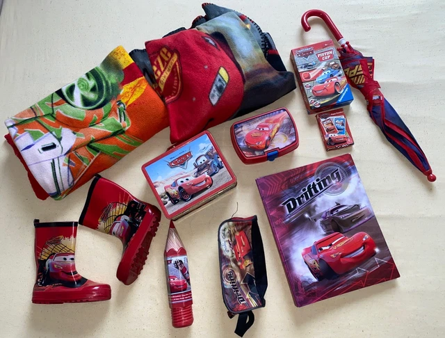 Cars stivali da pioggia, ombrello, coperte, scatola per pane, orologio, giochi, cartella, borsa per piume