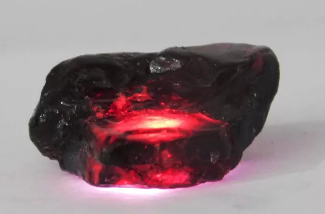 79.30 Ct Natural Garnet Earth Mined Rough CERTIFIED Red Garnet Loose Gemstone