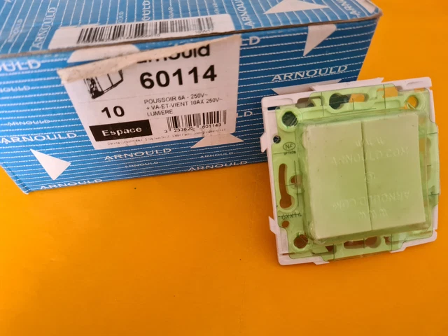 Arnould ESPACE 60114 - Double interrupteur va et vient + poussoir - A l'unité