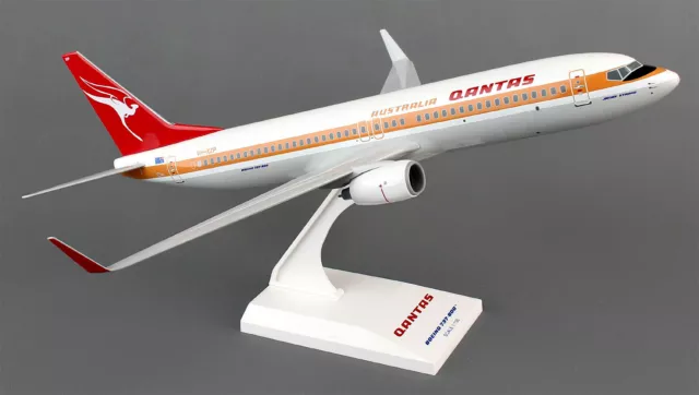 Qantas - Retro - Boeing 737-800 - 1:130 SkyMarks SKR819 Flugzeug Modell B737 QF