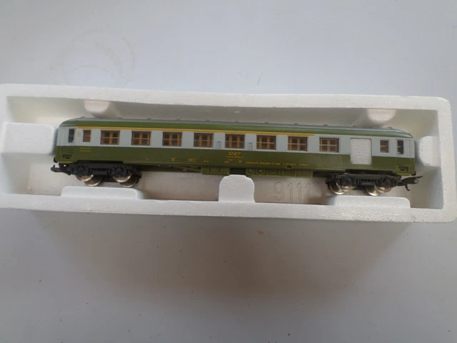 2 As Is Lima HO Scale Passenger Car Le Capitole Paris