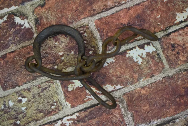 1800's ANTIQUE prisоnеr leg cuffs WROUGHT IRON ankle rеstraints shackles vtg