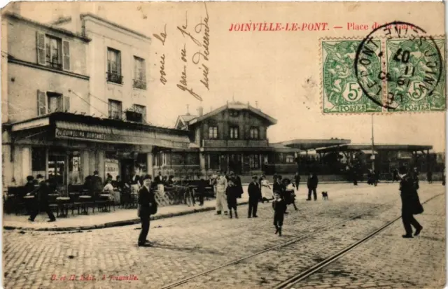 CPA JOINVILLE-le-PONT Place de la Gare (600310)