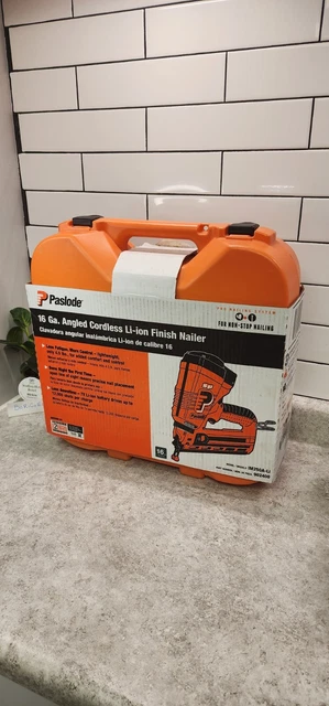 Paslode 16GA Angled Cordless Lithium-Ion Finish Nailer Paslode 16GA Angled Cordless Lithium-Ion Finish Nailer