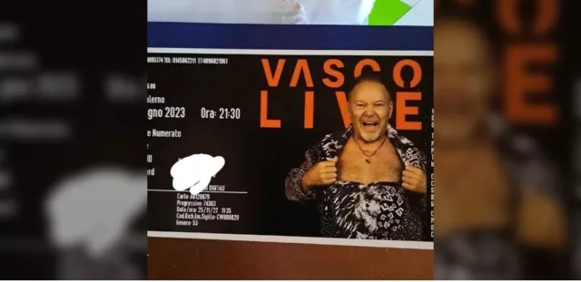 Biglietto vasco rossi Salerno 29 giugno, stadio arechi.Tribuna, vicino zona vip