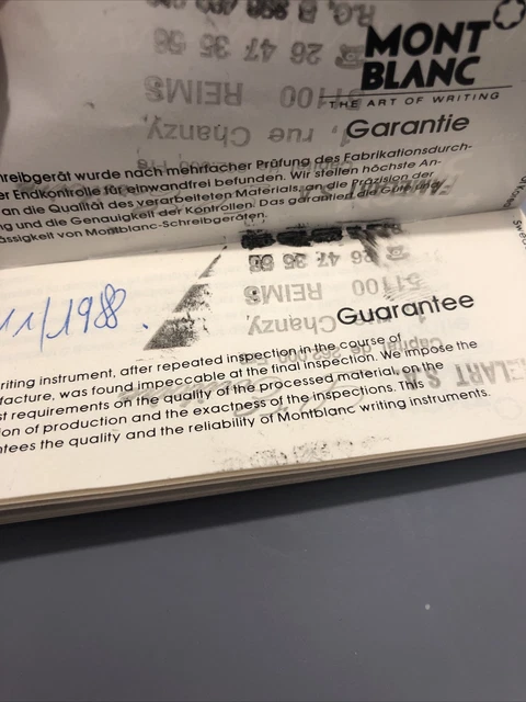 Porte-monnaie Giorgio Armani avec petit défaut (D'occasion) à BASEL