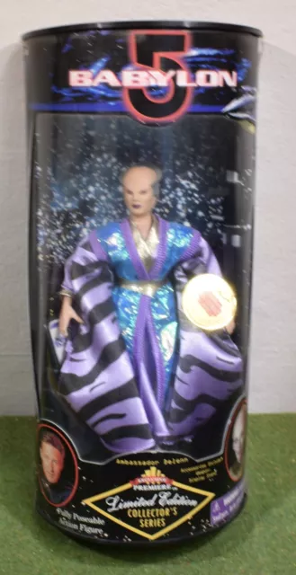 Exclusive Premiere Diamond Comic Babylon 5 Ambassador Delenn Action Figure