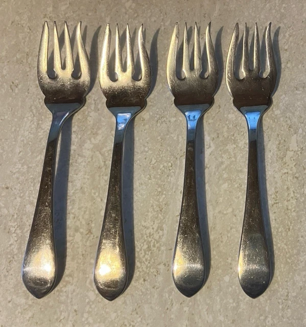 Reed & Barton 72-Piece Sterling Silver Jamestown Flatware Set - 72