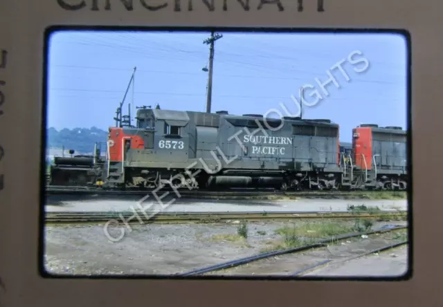 Original '72 Kodachrome Slide SP Southern Pacific 6573 GP35 Cincinnati     36J26