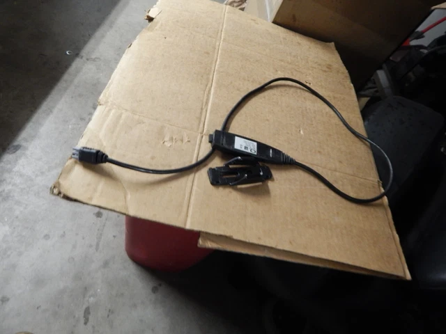 Cargador Usb Quantum Ele168070 Para Silla De Ruedas Eléctrica.