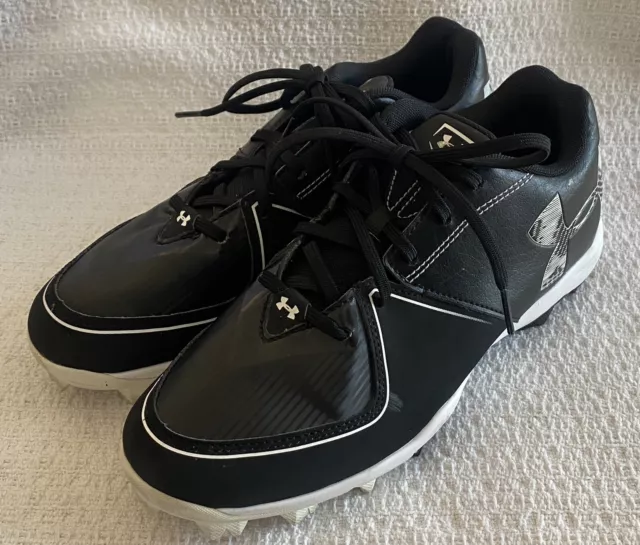 Under Armour Black & White Softball Cleats Women’s Size 7.5 Style 1278764-001