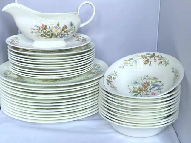 Aynsley "Wild Tudor" 13 Dinner Plates, 10 Desert Plates, 11 Bowls, 1 Gravy Boat