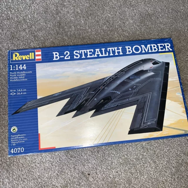 Revell 1/144 B-2 Stealth Bomber Rare Plastic Model Kit