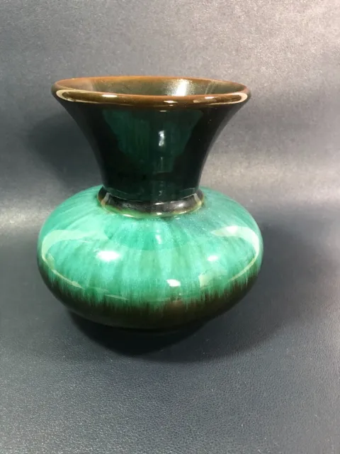 Vintage blue mountain pottery small vase