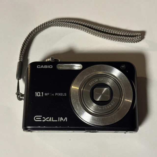 CASIO EXILIM EX-Z1050 101メガピクセル Casio Exilim EX-Z1050 Digital Camera (Silver) EXZ1050SRDBA B&H