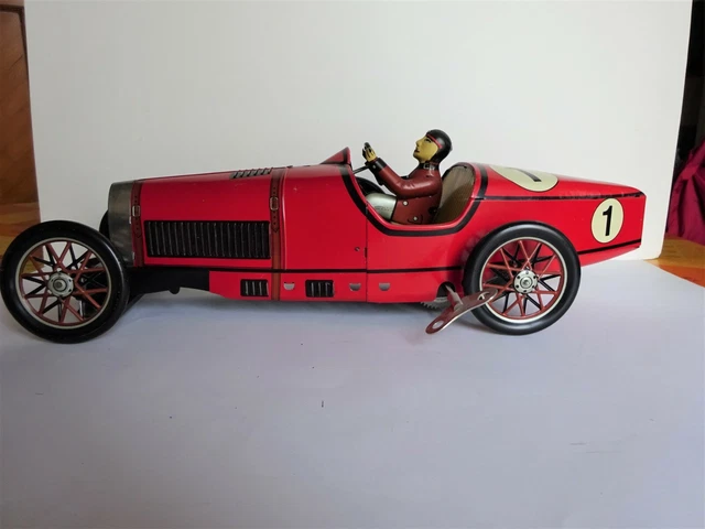 ANCIEN JOUET PETITE voiture tôle Bugatti penny toy G.L.B. ITALY années