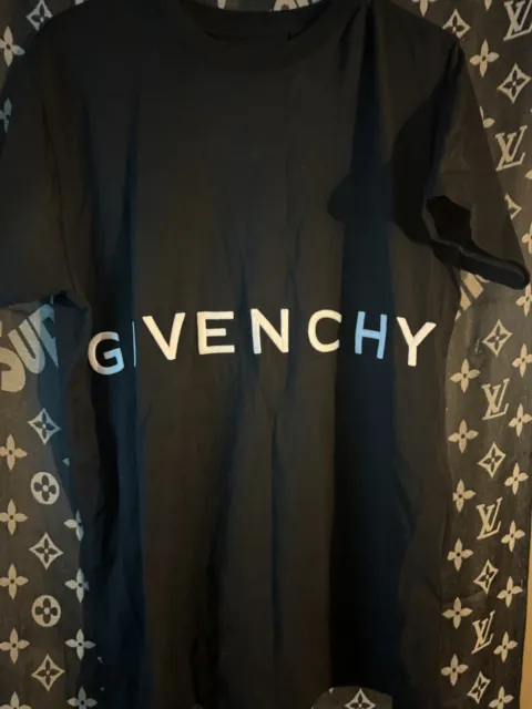 Givenchy 4G Oversized T-shirt Sz M. Retail $750