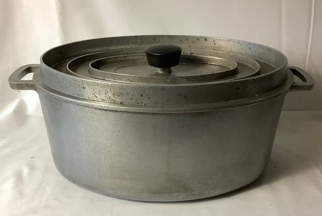 Cocotte ovale en fonte d'aluminium 29cm vert Chasseur PUC472951