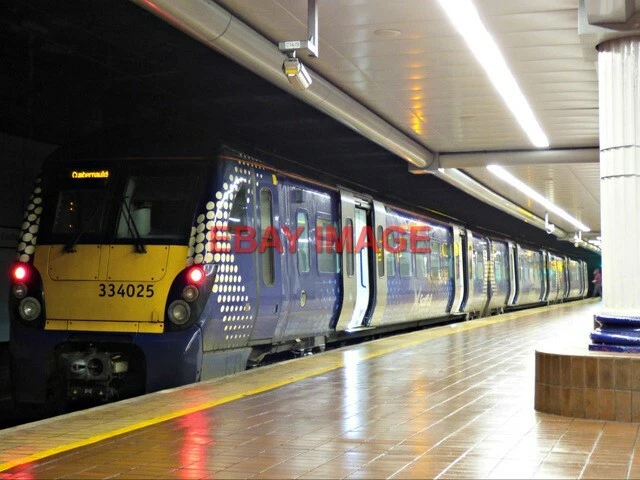 PHOTO SCOTRAIL Class 334 Train Number 334025 At Glasgow Central Low ...