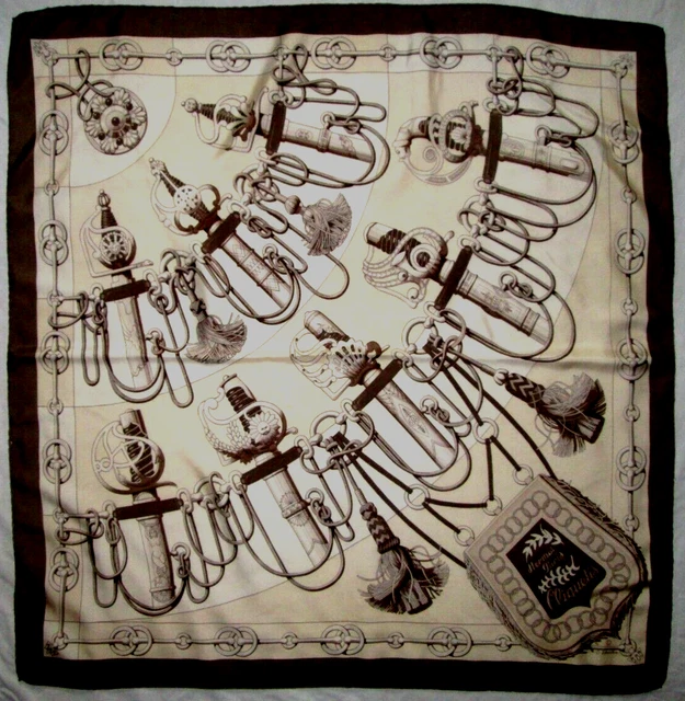 Foulard Hermès Bouddha Rare En Soie 100% - Carré Vintage Rouge, Occasion TBEG