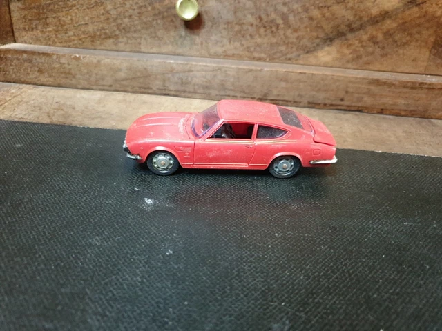 NOREV 1/43 - n° 770101 - Fiat Dino Coupé 2400 - 1969 - Orange - Très