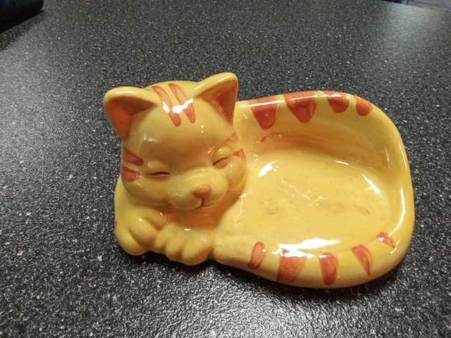 Sleeping Yellow Tabby Cat Trinket Holder, Excellent Pre-owned