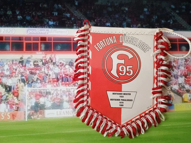 Fanion Vintage Fortuna Düsseldorf - Allemagne - Bandera Wimpel Pennant