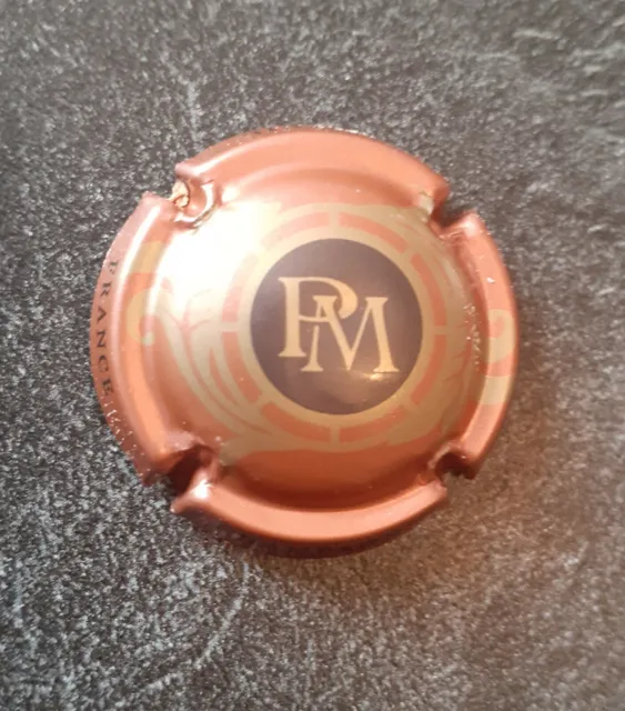 Capsule de champagne Pierre Mignon PM cuivre rosé plaque muselet rare new