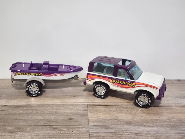 Vintage Nylint Ford Bronco Truck Bass Chaser w/Trailer & Boat Purple
