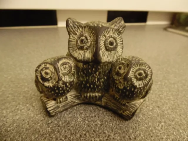 OWL soapstone  figurine.  "The Wolf Sculptures" . Made in Canada. 3
