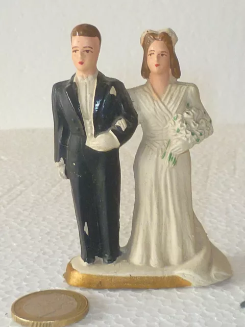 Couple De Mariés 1940/1950 En Platre Et Farine Pour Pièce Montée (2)