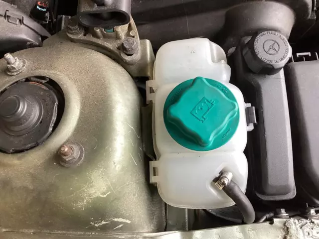 Used Engine Coolant Reservoir fits  2006  Volvo 70 series SW Grade A