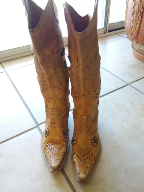 BCBG Girls Western Leather Cowgirl Cowboy Boots Tan Flowers Beads Size 7.5