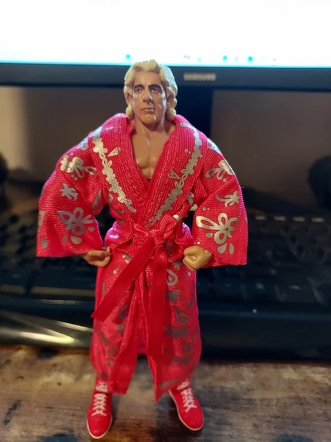 WWE Action Figure Base Series | 12 Pezzi Assortiti: John Cena, Hulk Hogan, Ric Flair, Randy Orton, Brie Bella, Booker T