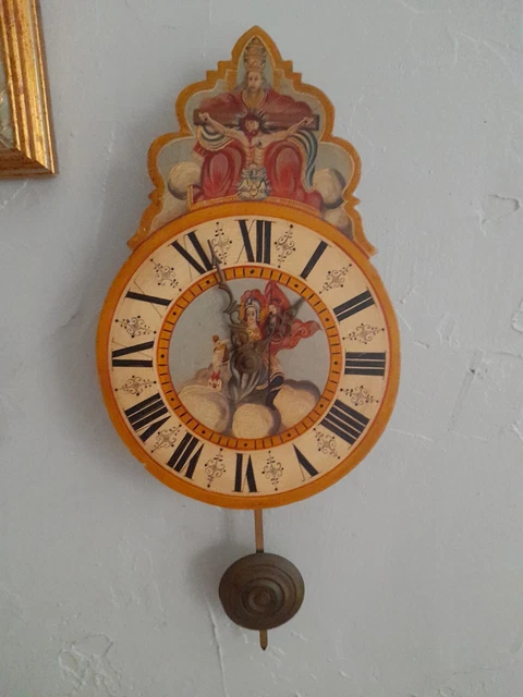 Horloge Pendule Religieuse en Bois Peinte Main AUTRICHE